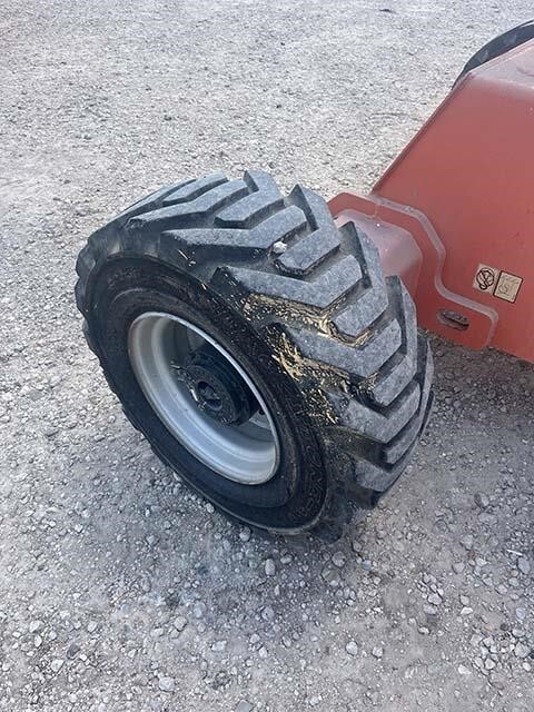 2017 JLG 460SJ-8