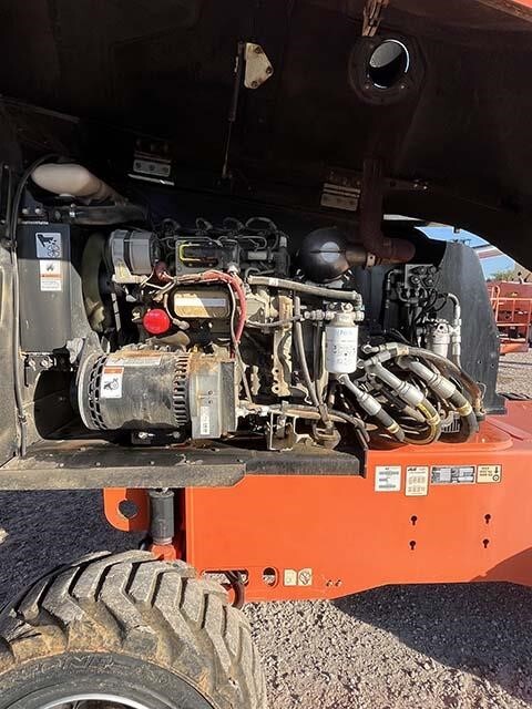 2017 JLG 460SJ-15