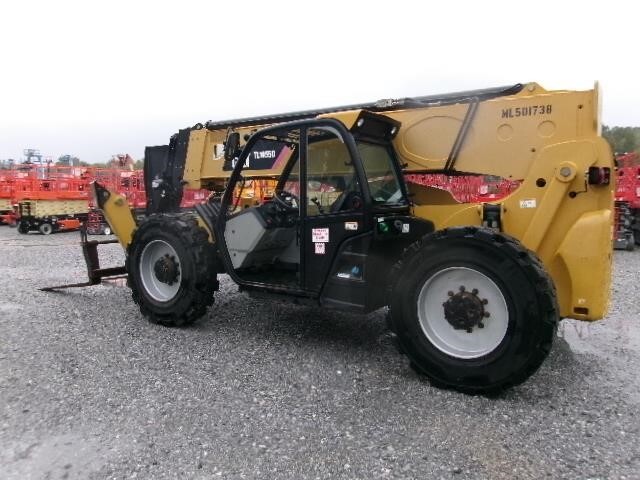 2019 CAT TL1055D-4