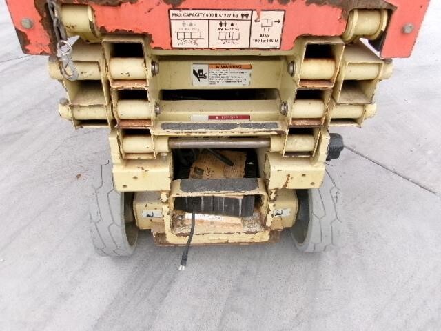 2018 JLG 1930ES-12