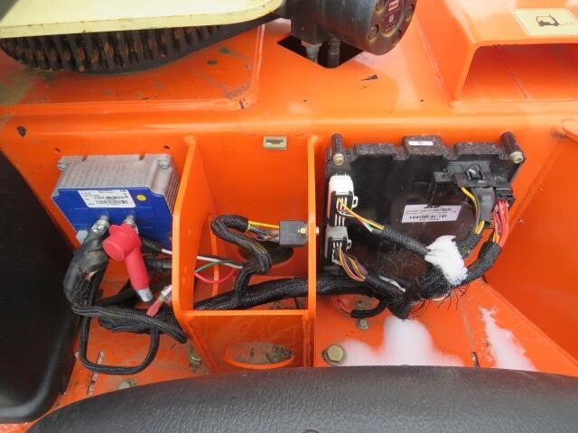 2019 JLG T350-19