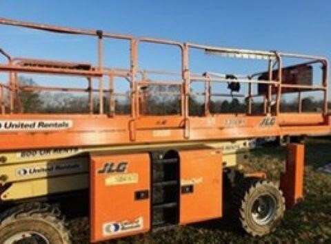 2018 JLG 330LRT-5