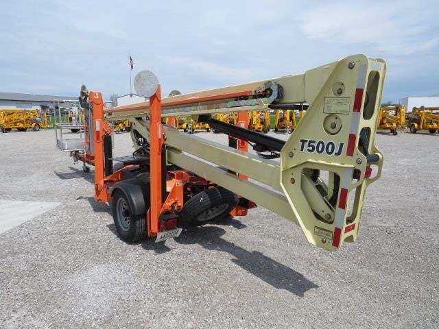 2019 JLG T500J-7