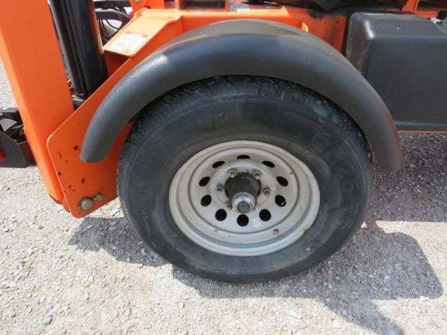2019 JLG T500J-8