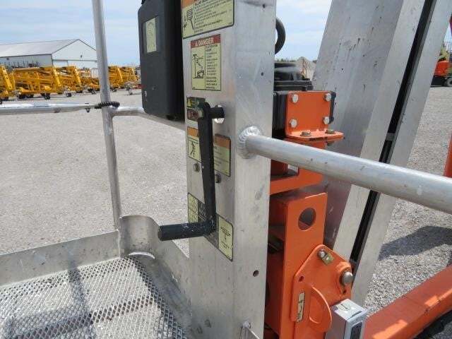 2019 JLG T500J-17