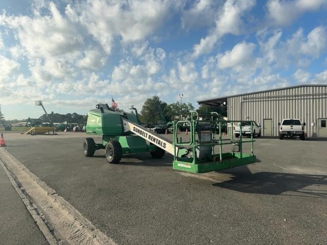 2016 JLG 400S-4