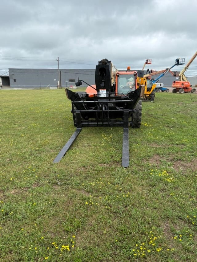 2018 JLG 1255-8