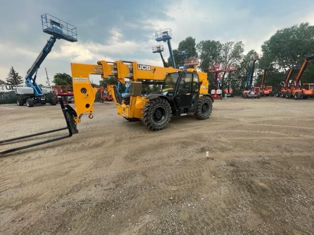 2021 JCB 510-56