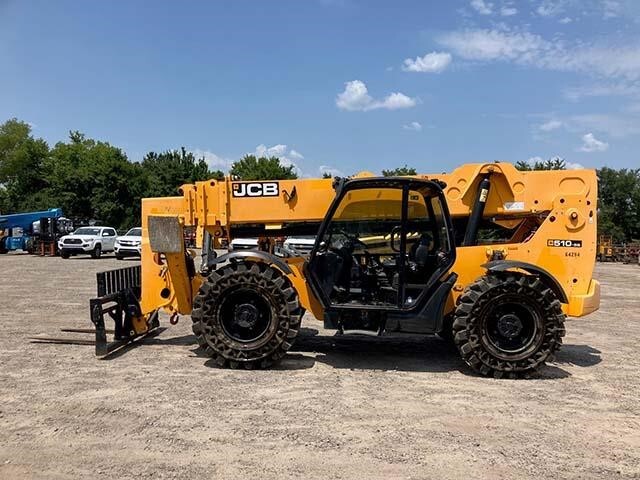 2020 JCB 510-56