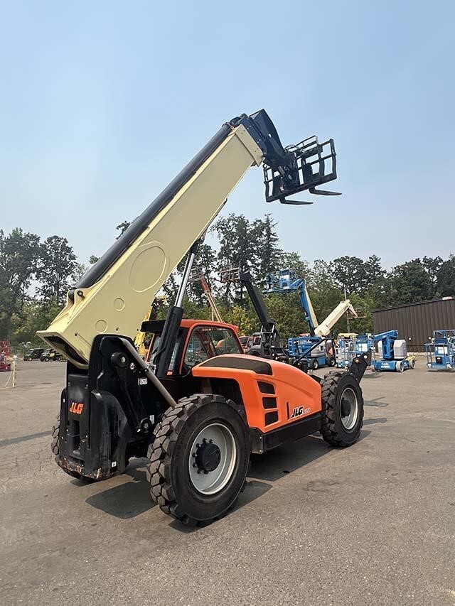 2020 JLG 1055-3