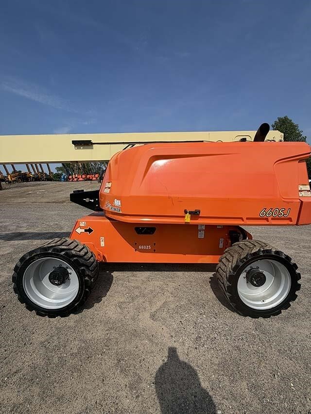 2021 JLG 660SJ-40