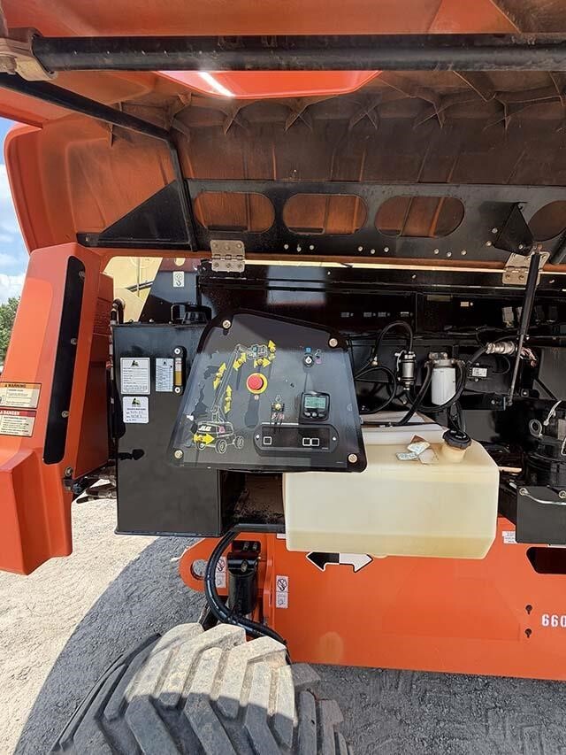2021 JLG 660SJ-27