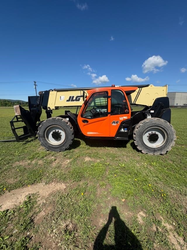 2021 JLG 1255