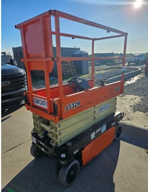 2020 JLG 1932R