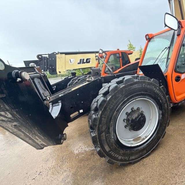 2020 JLG 1255