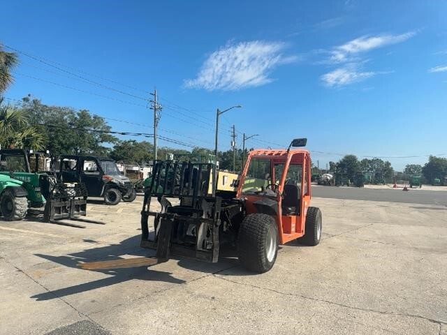2017 JLG G5-18A