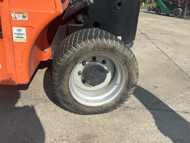2017 JLG G5-18A-12