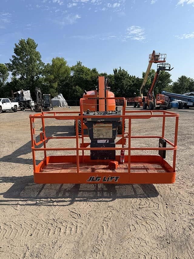 2021 JLG 460SJ-42