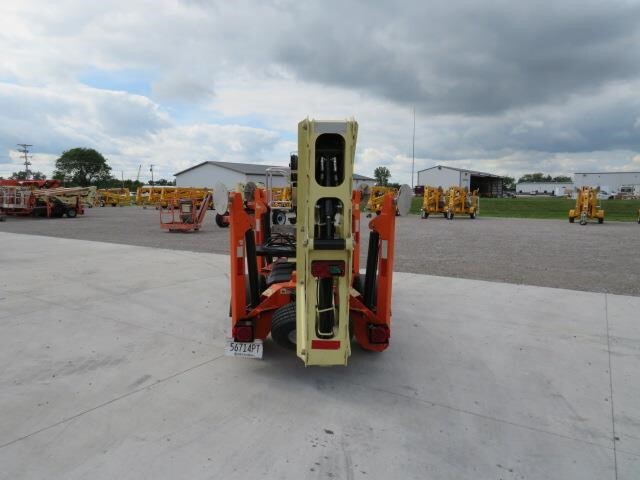 2019 JLG T350-7