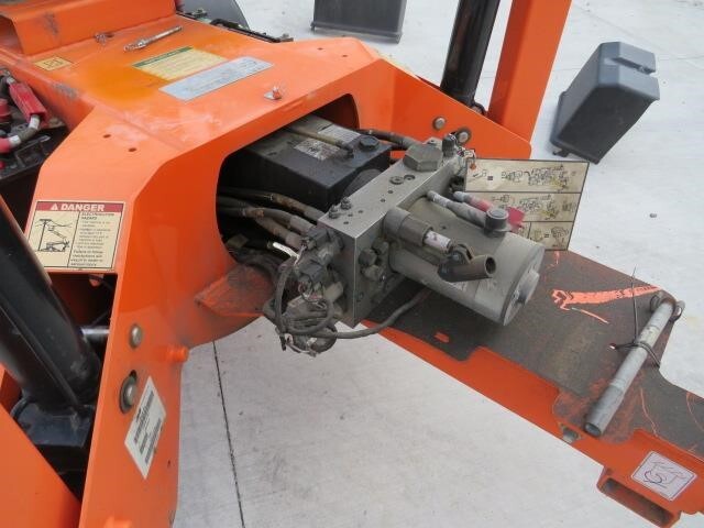 2019 JLG T350-16