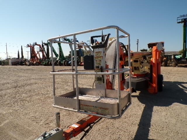2019 JLG T500J-15