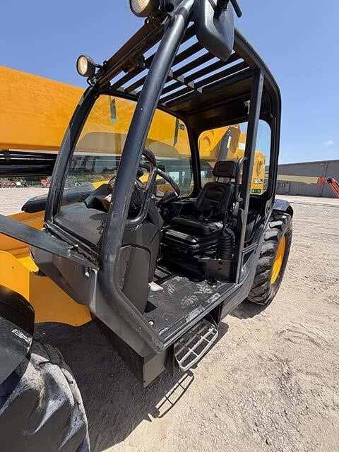 2019 JCB 507-42-37