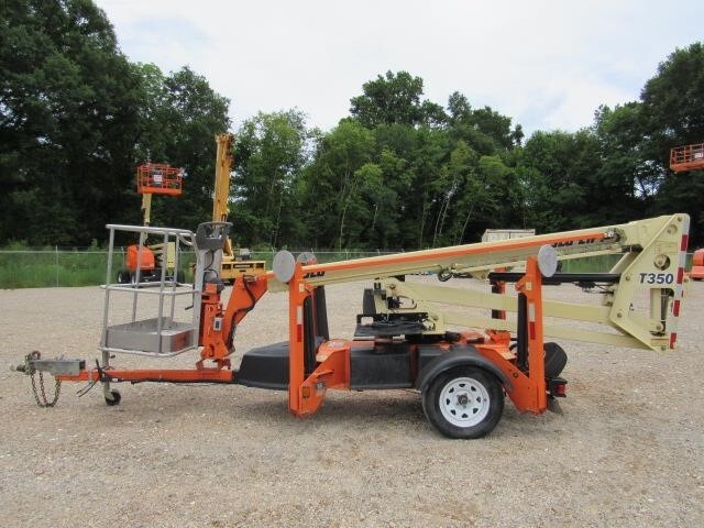 2019 JLG T350