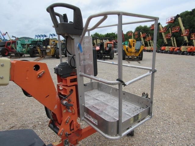2019 JLG T350-12