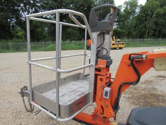 2019 JLG T350-13