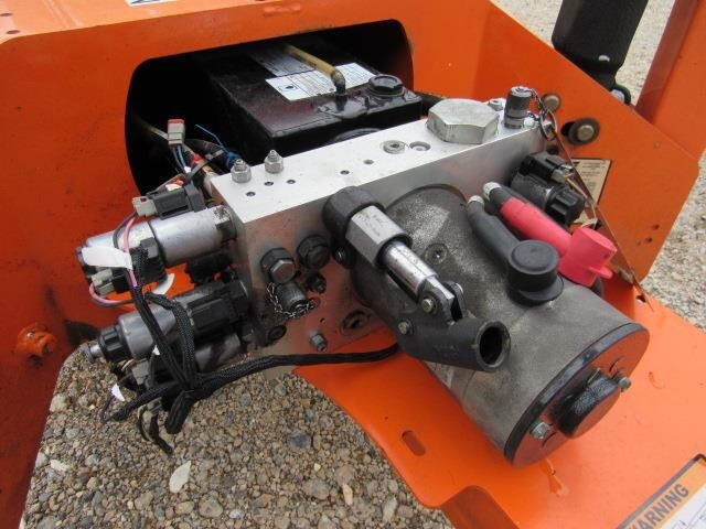 2019 JLG T350-19