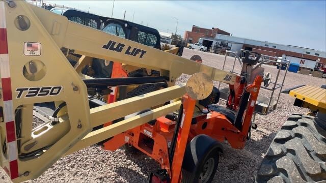 2023 JLG T350-3