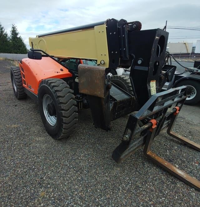 2019 JLG 1055-4