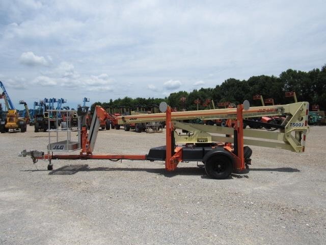 2019 JLG T500J