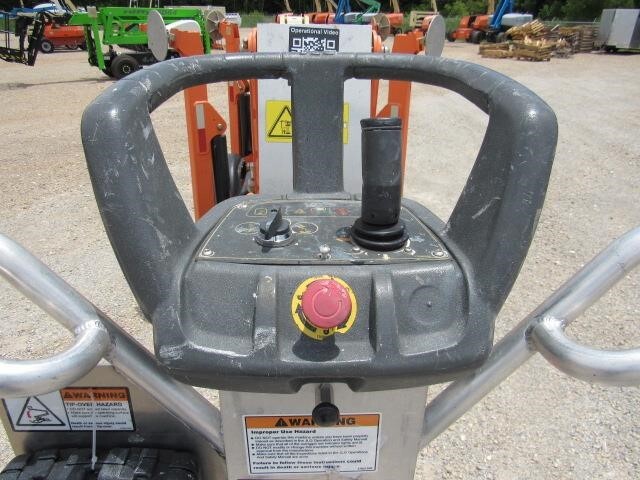 2019 JLG T500J-11