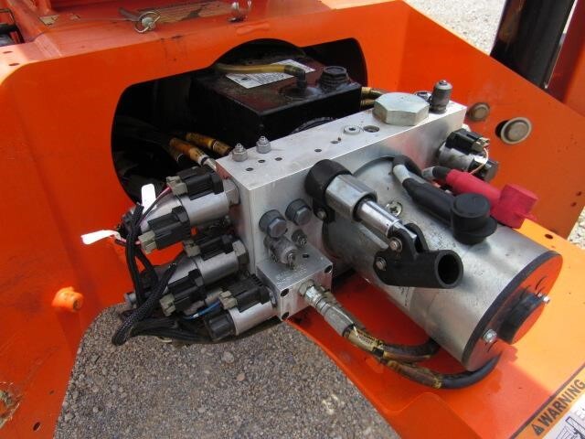 2019 JLG T500J-21