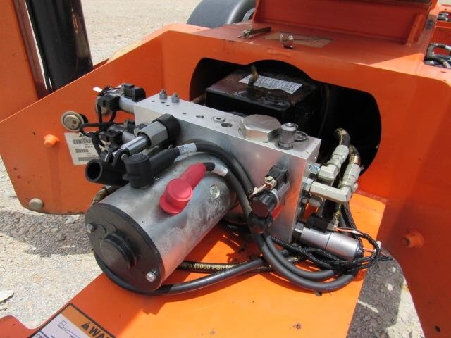 2019 JLG T500J-22