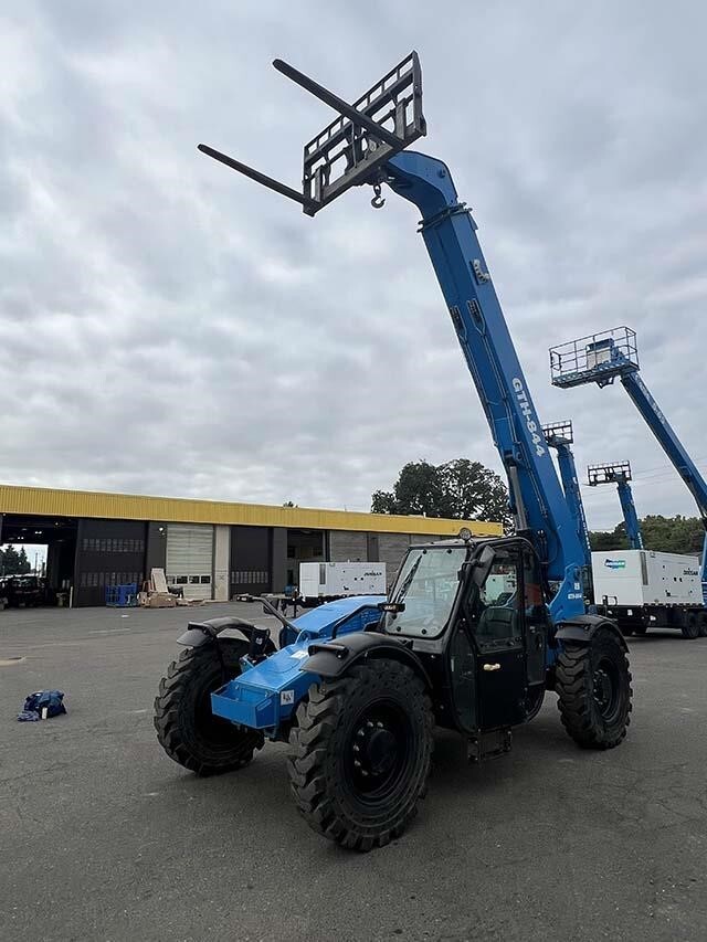 2020 Genie GTH 844