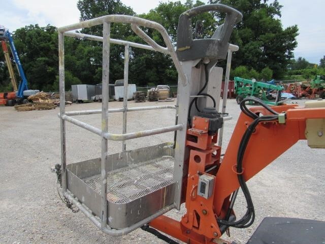 2020 JLG T350-13