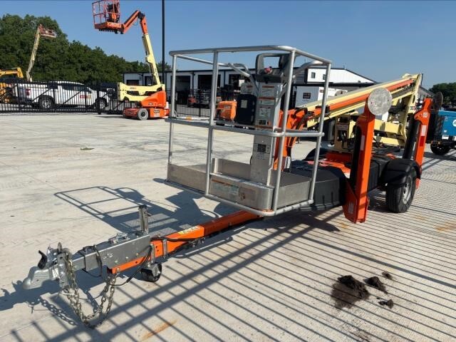 2023 JLG T350