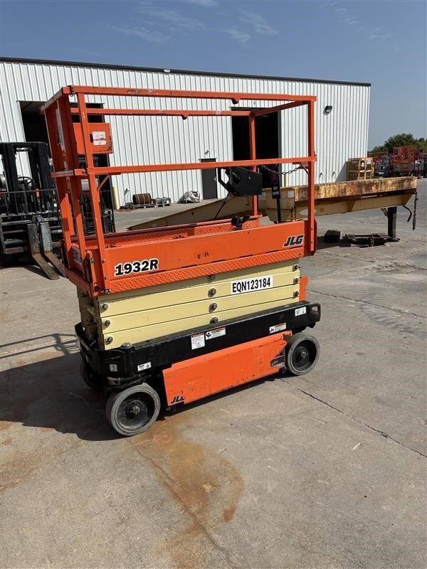 2020 JLG 1932R-3