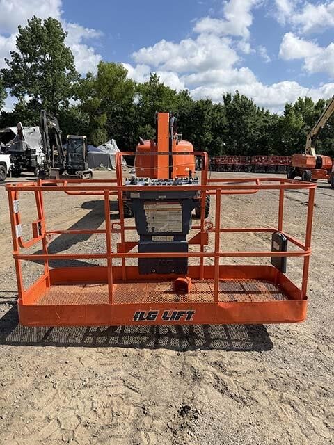 2021 JLG 460SJ-14