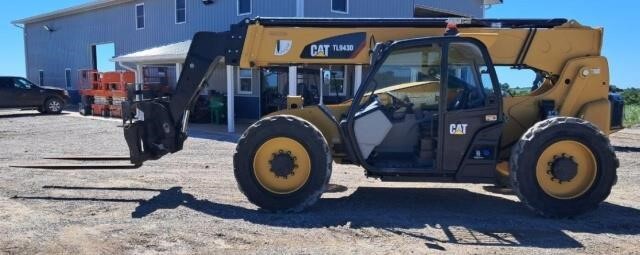 2019 CAT TL943D-2