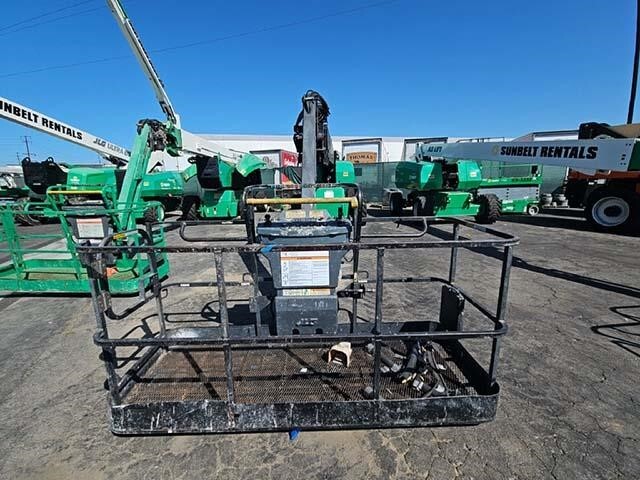 2016 JLG 1200SJP-18