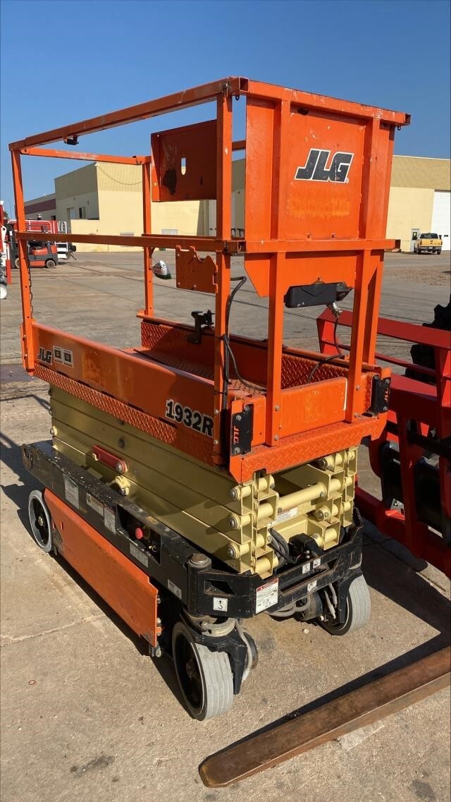 2020 JLG 1932R-3