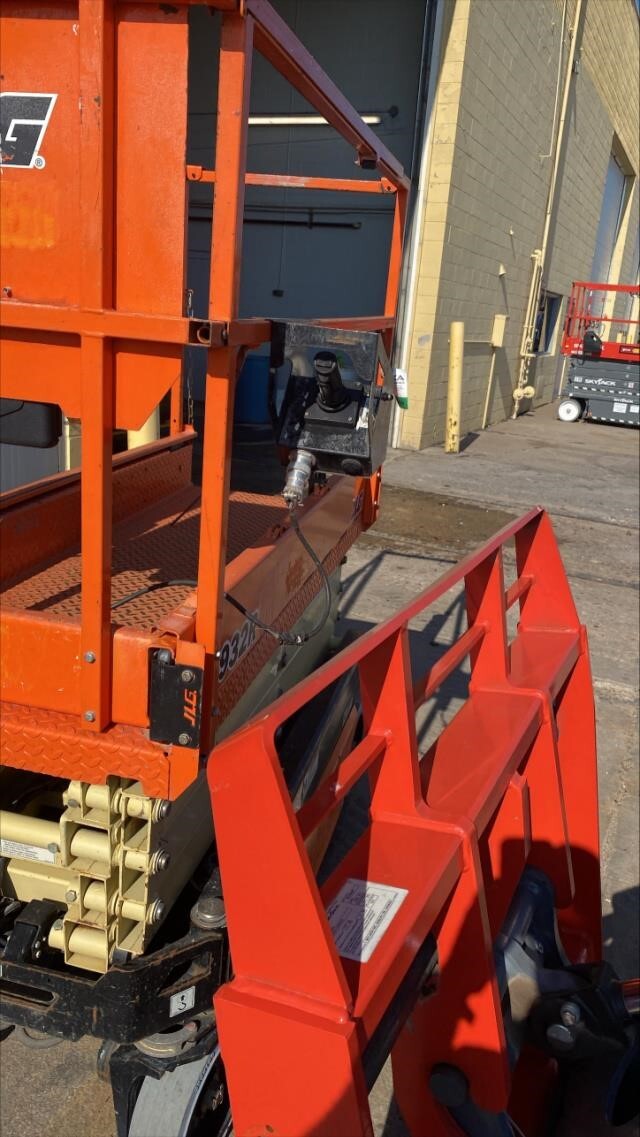 2020 JLG 1932R-4