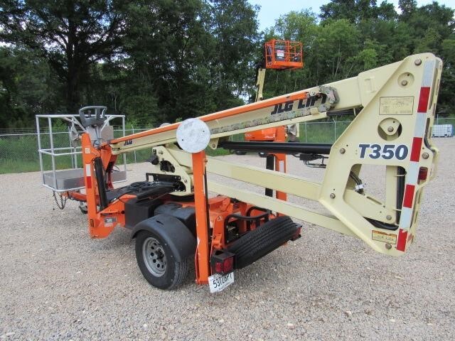 2019 JLG T350-8