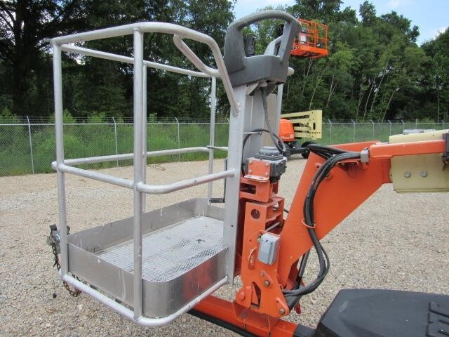 2019 JLG T350-12