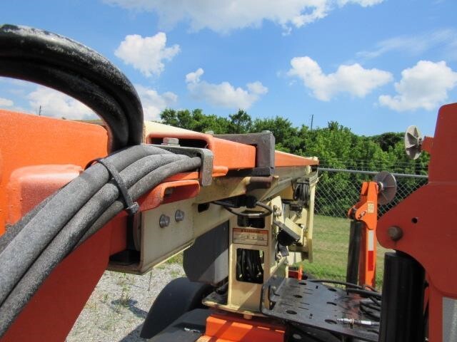 2019 JLG T350-14