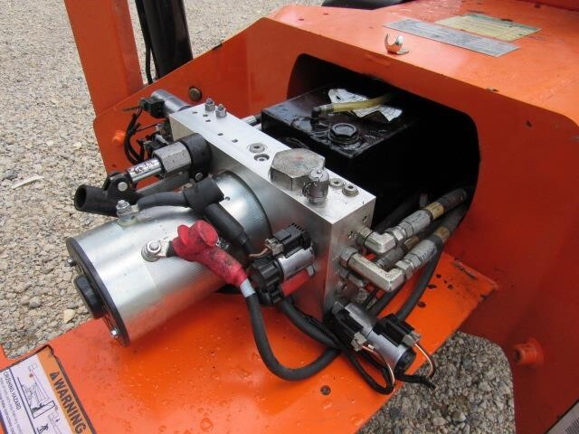 2019 JLG T350-21