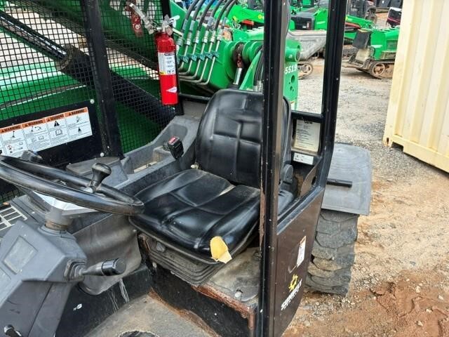 2017 Genie GTH-5519-5